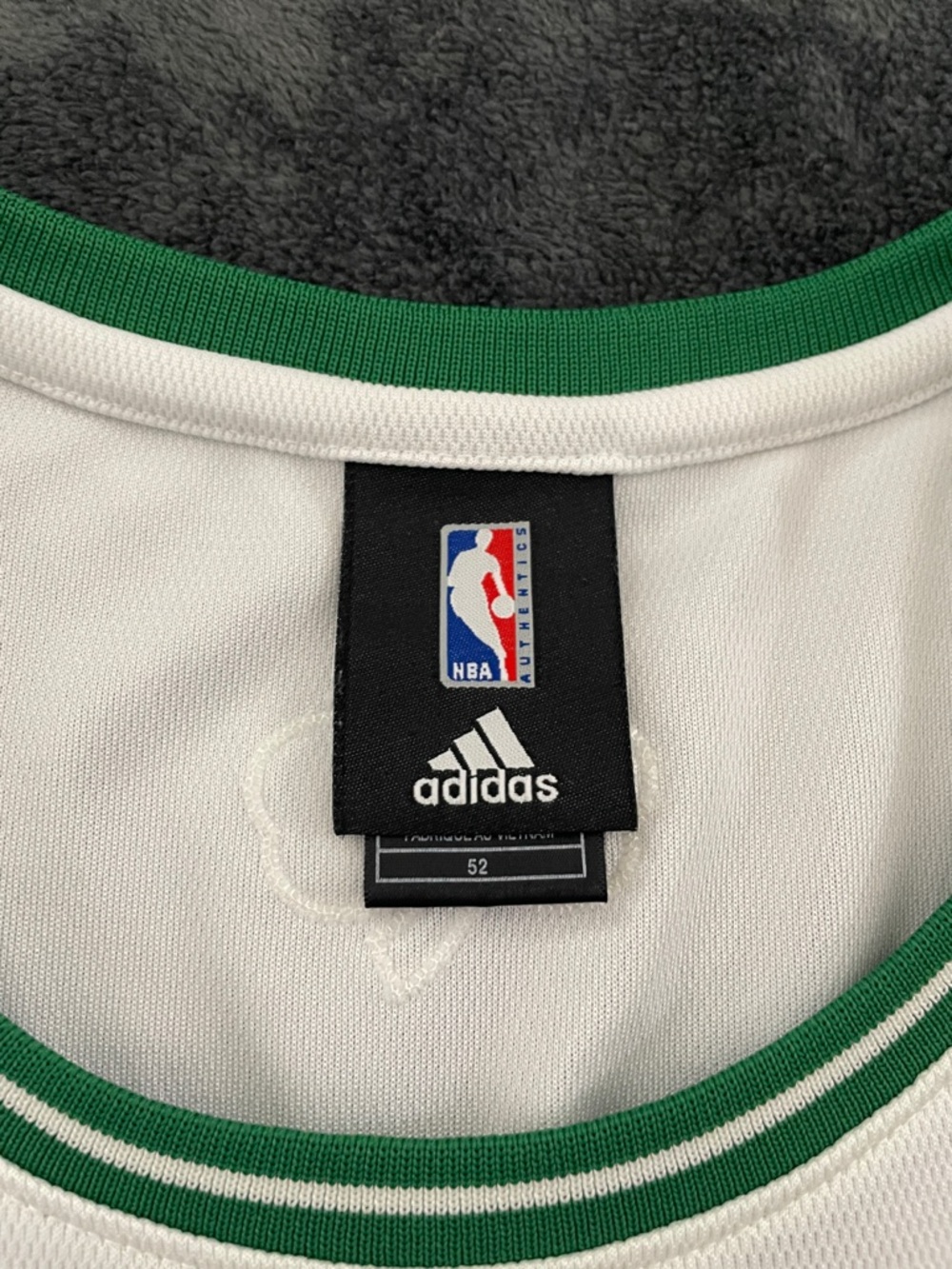 Boston Celtics #9 Rajon Rondo Jersey - Picture 3 of 7